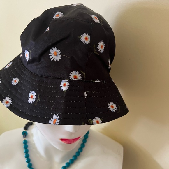 Hat - Picture 2 of 2